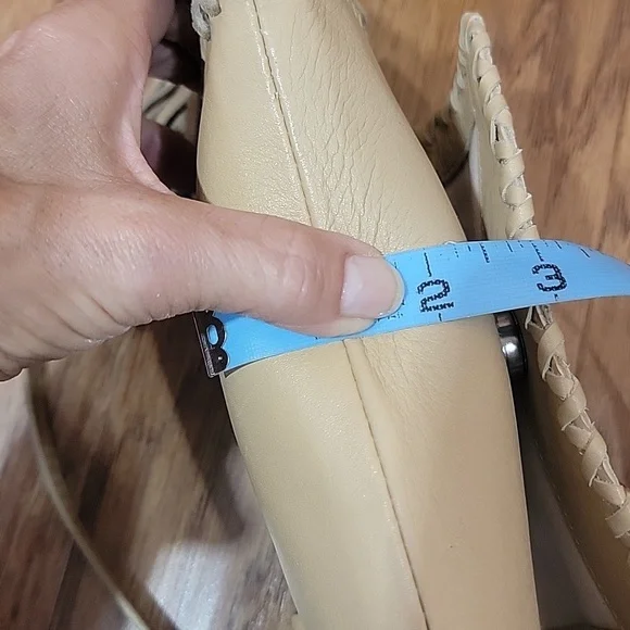 Idyllwind Fringed Leather Crossbody Bag - Picture 13 of 14